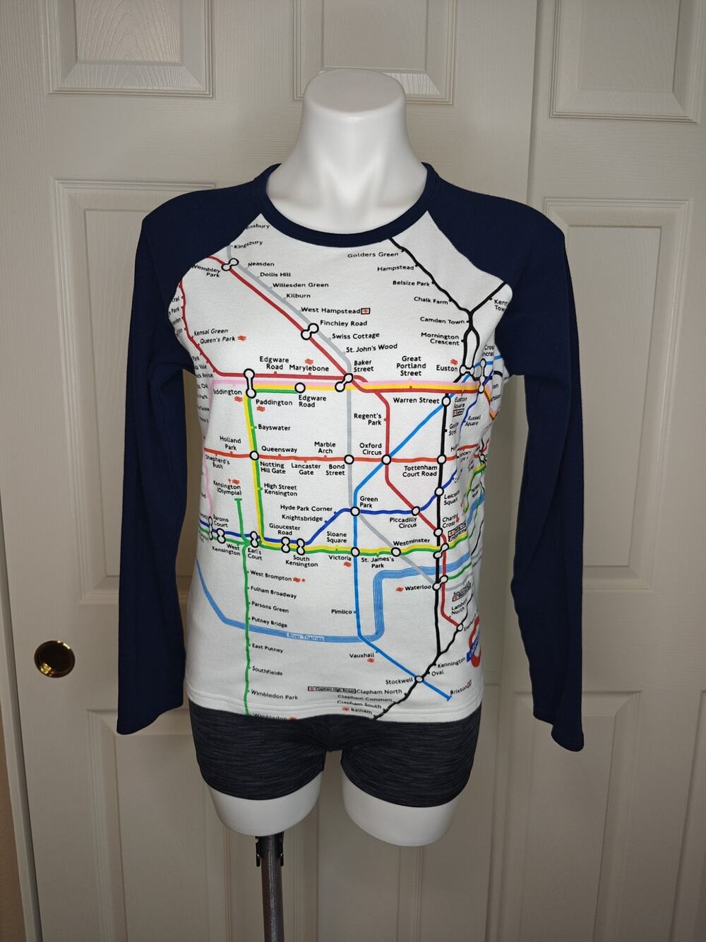 Underground Raglan long sleeve crew neck London Tube metro graphic tee sz L